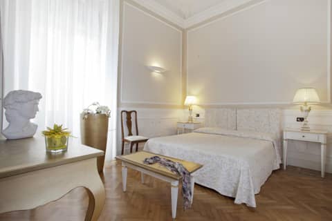 Palazzo Lombardo — hotel room