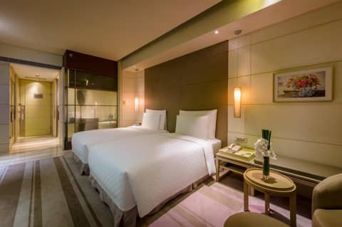 Hotel Nikko Saigon — photo 2