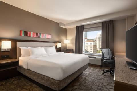 Hilton Garden Inn San Antonio Downtown Riverwalk — photo 3
