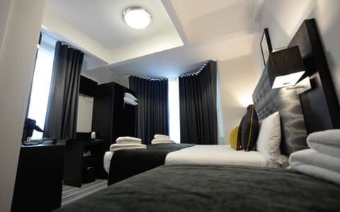 The 29 London — hotel room