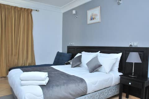 EAST WEST HOTEL — photo 7