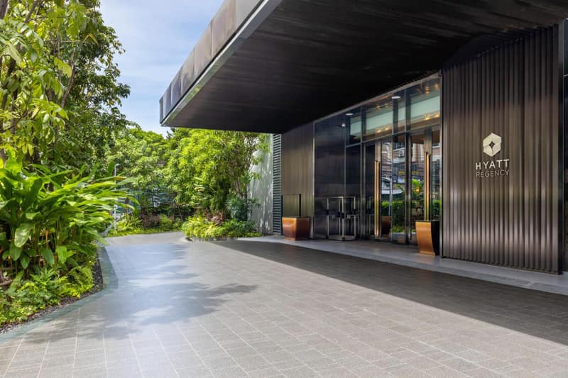 Hyatt Regency Bangkok Sukhumvit — building