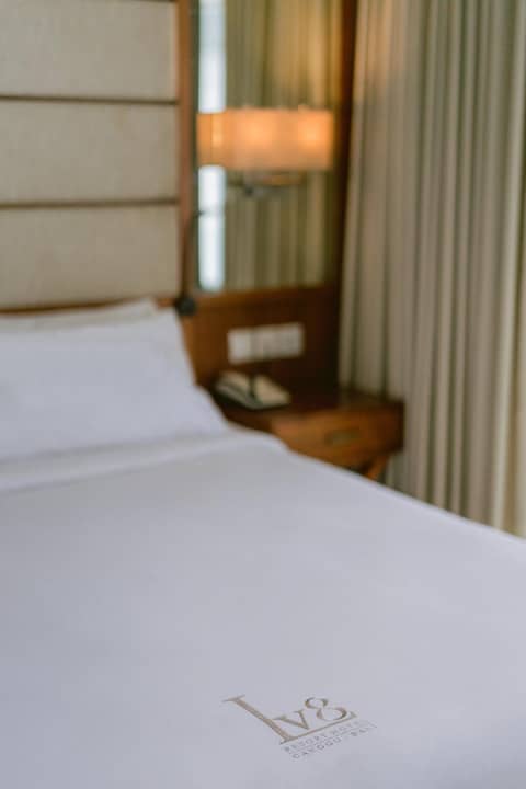 Lv8 Resort Hotel — hotel room