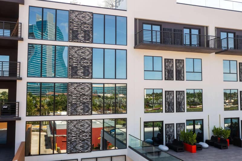 Dolce by Wyndham Hollywood — building