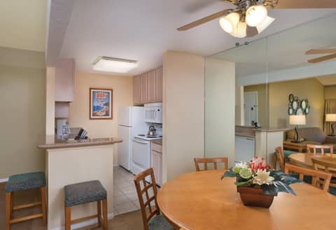 Club Wyndham Dolphin's Cove — kitchen