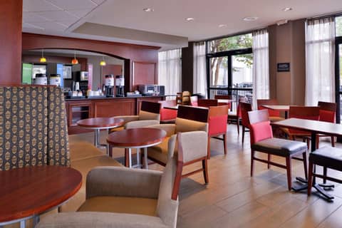 Hampton Inn Norfolk/Virginia Beach — photo 9