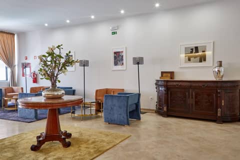 Porto Domus Hotel — lounge