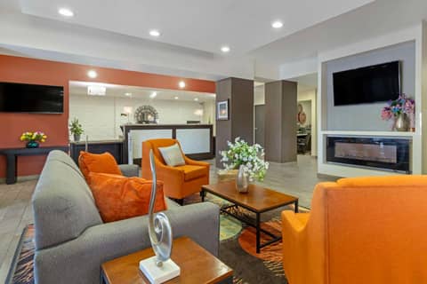 Best Western Plus Downtown North — recepcion & lobby