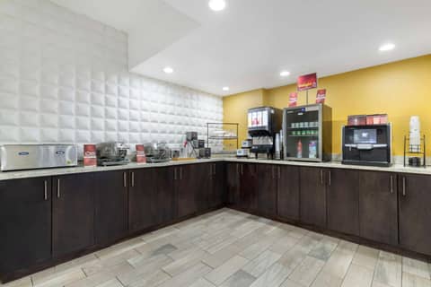 Best Western Plus Downtown North — photo 8