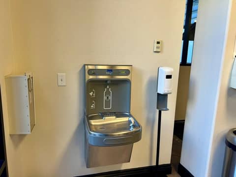 Jockey Resort Suites Center Strip — photo 6