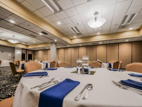 Crowne Plaza Cleveland Airport by IHG — photo 8