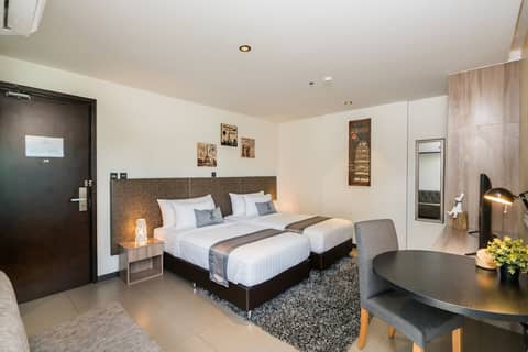SureStay Plus by Best Western T Pattaya — hotel room