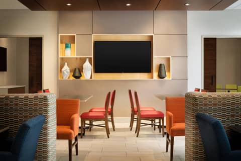 Holiday Inn Express & Suites Allen Park by IHG — photo 2