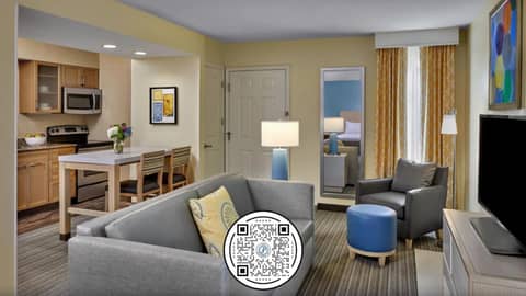 Sonesta Simply Suites Cleveland Airport — hotel room