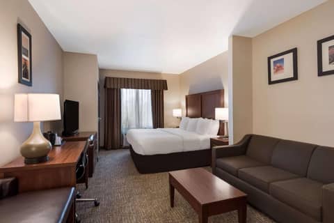 Comfort Inn & Suites Las Vegas - Nellis — photo 9