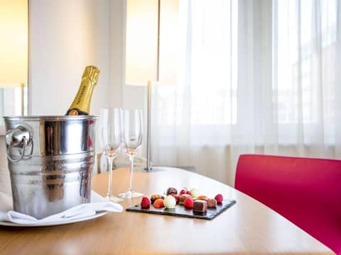 Novotel London West — photo 4