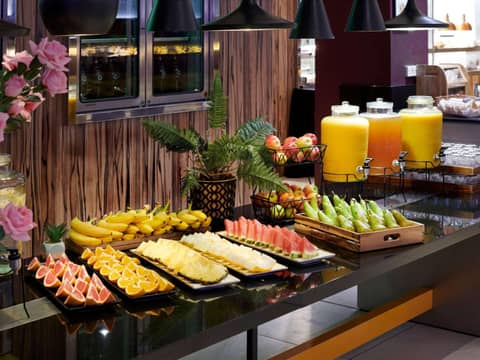 Novotel London West — breakfast buffet
