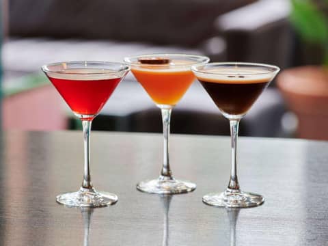 Novotel London West — bar