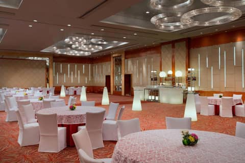 Sheraton Grand Bangalore Hotel at Brigade Gateway — photo 2