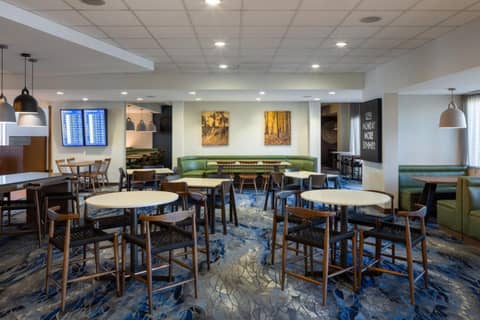 Fairfield Inn & Suites by Marriott Columbus Airport — photo 6