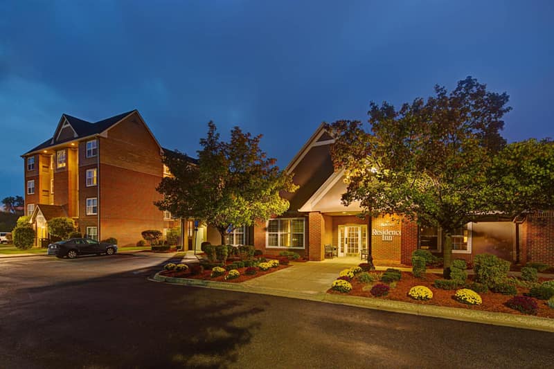 Residence Inn by Marriott Detroit Livonia — building