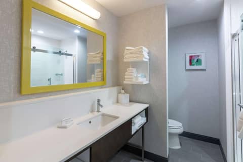Hampton Inn & Suites Dallas East — photo 5