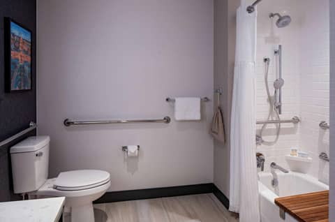 Hilton Garden Inn Austin University Capitol District — photo 5