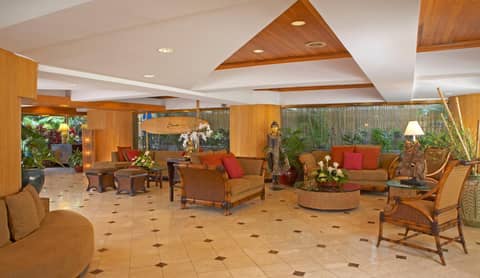 Castle Bamboo Waikīkī Hotel — lobby