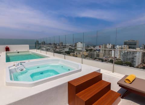 Dazzler by Wyndham Lima San Isidro — photo 7