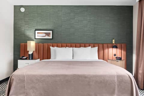 Royal Palace Westwood Hotel — photo 4