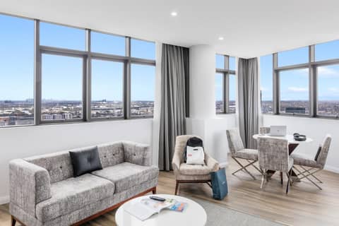 Meriton Suites Church Street Parramatta — photo 6