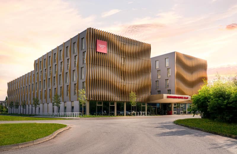Leonardo Royal Hotel Cologne Bonn Airport — building