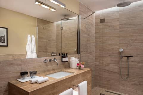 Tivoli Palazzo Gaddi Firenze Hotel — bathroom