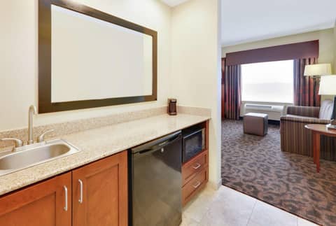 Hampton Inn & Suites Fort Worth/Forest Hill — photo 8