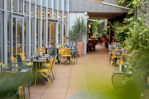Renaissance Paris Republique Hotel — dining