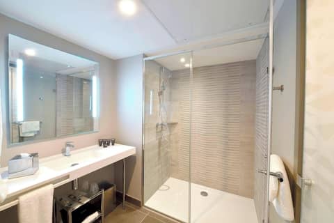 AC Hotel by Marriott Marseille Prado Velodrome — photo 3