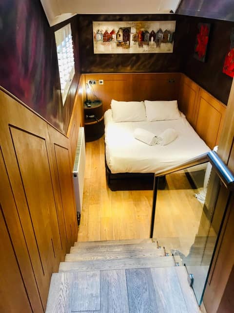 The Melville Hotel by Rokxy- Kings Cross — hotel room