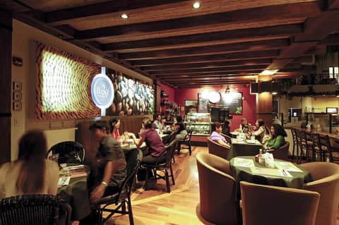 Balmoral Suites — dining