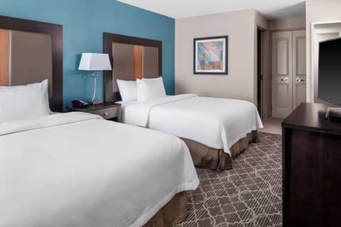 Homewood Suites By Hilton Wauwatosa Milwaukee — hotel room