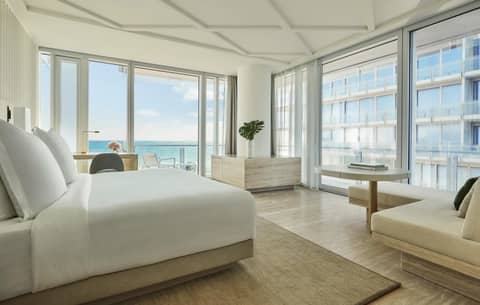Four Seasons Hotel at The Surf Club — photo 3
