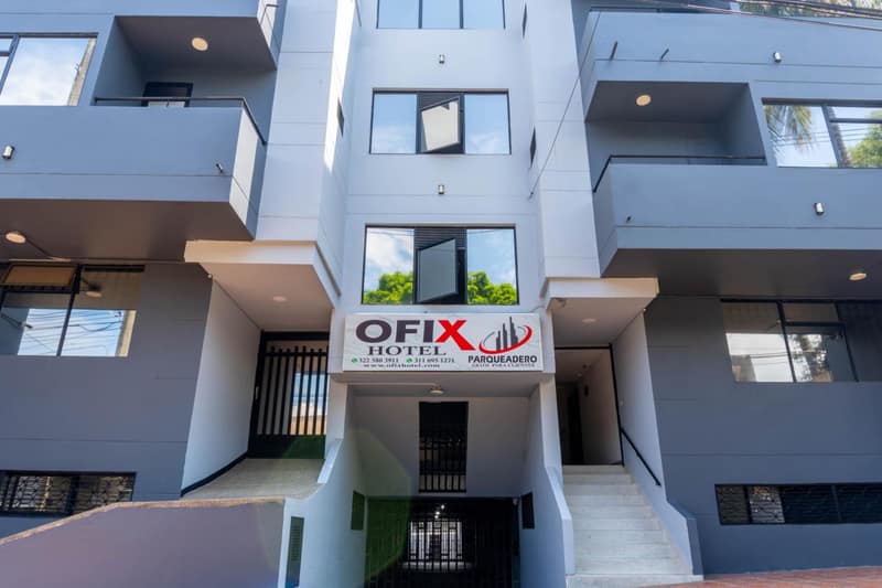 Hotel Ofix - Laureles — building