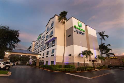 Holiday Inn Express and Suites Fort Lauderdale Airport West by IHG — photo 4