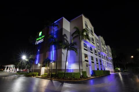 Holiday Inn Express and Suites Fort Lauderdale Airport West by IHG — photo 7