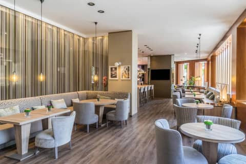 AC Hotel Valencia by Marriott — photo 7