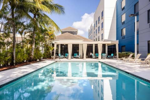 Hilton Garden Inn West Palm Beach Airport — recepcion & lobby
