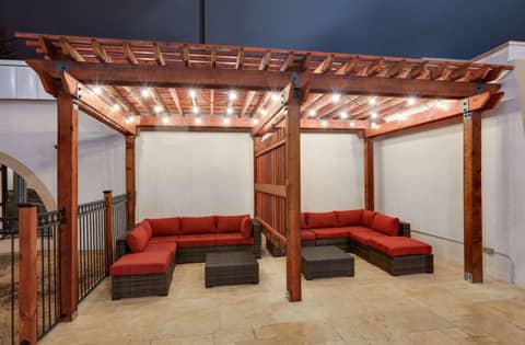 Ramada by Wyndham Austin South — photo 3