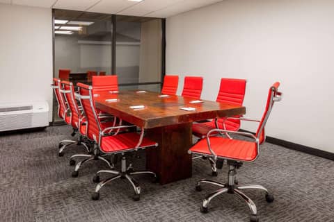 Ramada by Wyndham Austin South — photo 9