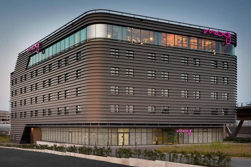 Moxy Cologne Bonn Airport — building
