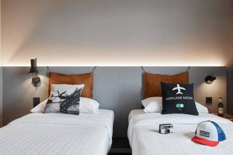 Moxy Cologne Bonn Airport — photo 3