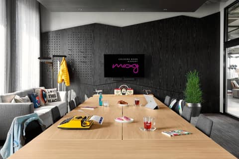Moxy Cologne Bonn Airport — photo 7